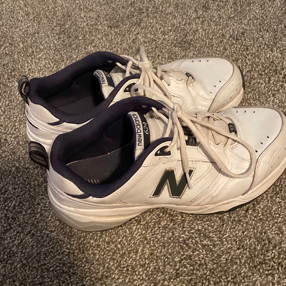 New Balance 624